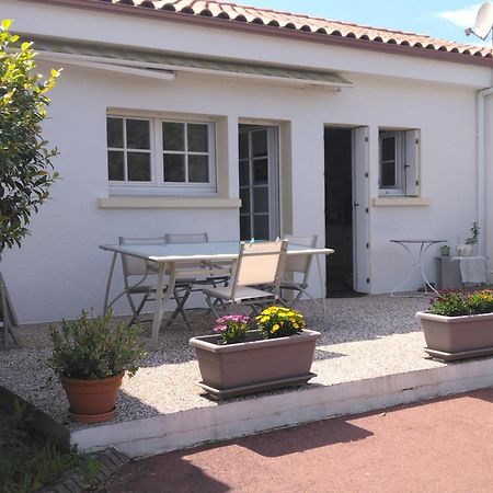Familly Villa Avrillé Exteriör bild