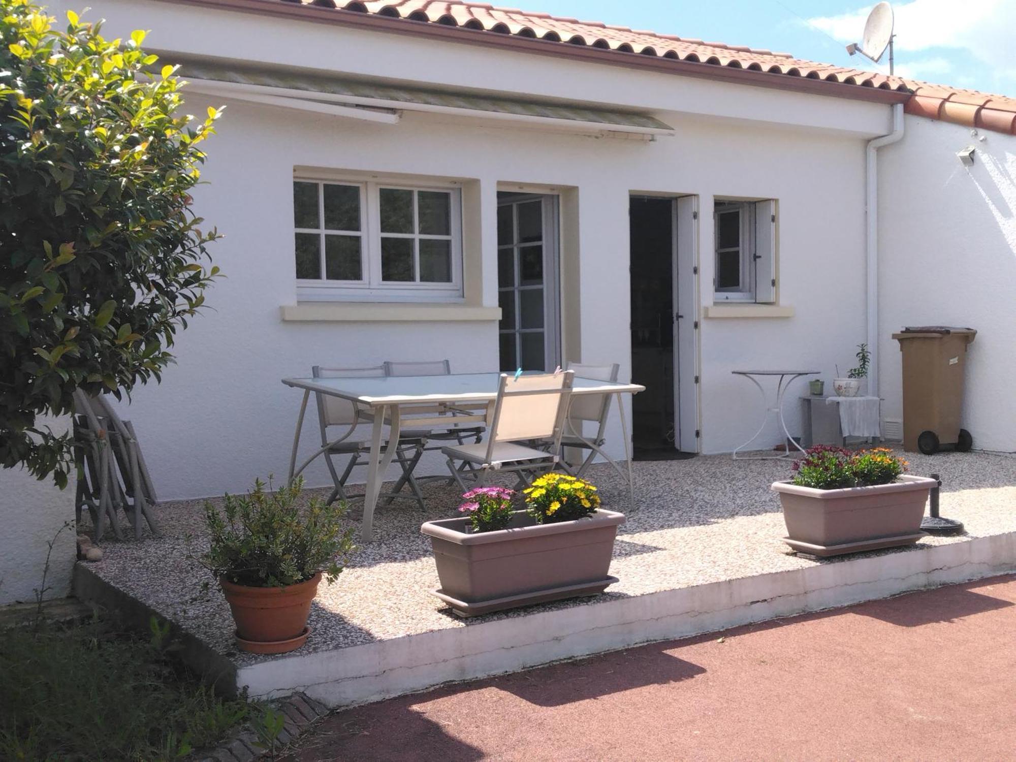 Familly Villa Avrillé Exteriör bild