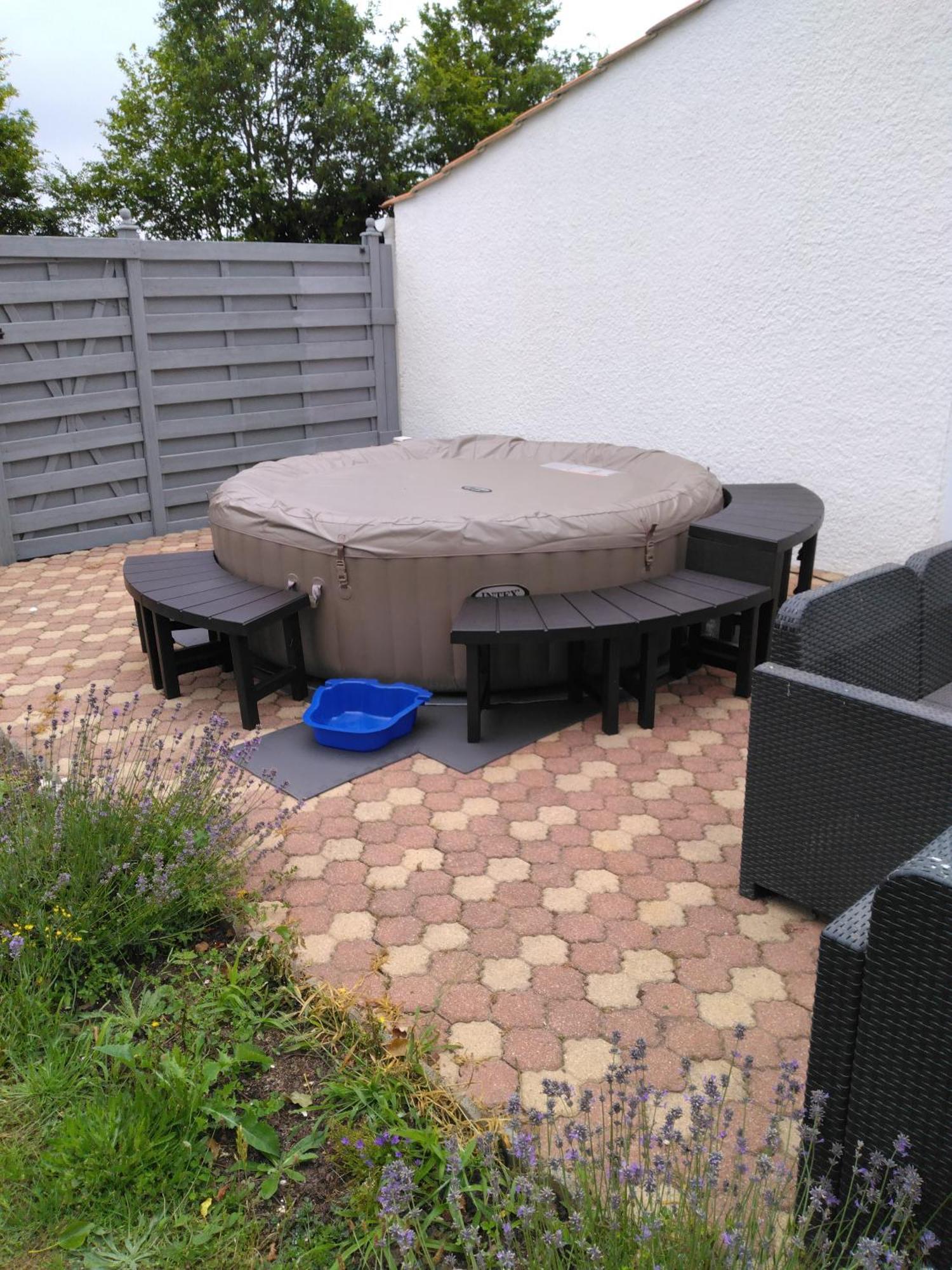 Familly Villa Avrillé Exteriör bild