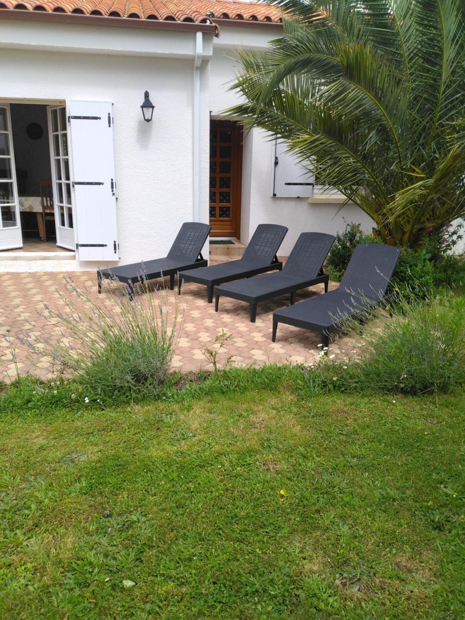 Familly Villa Avrillé Exteriör bild