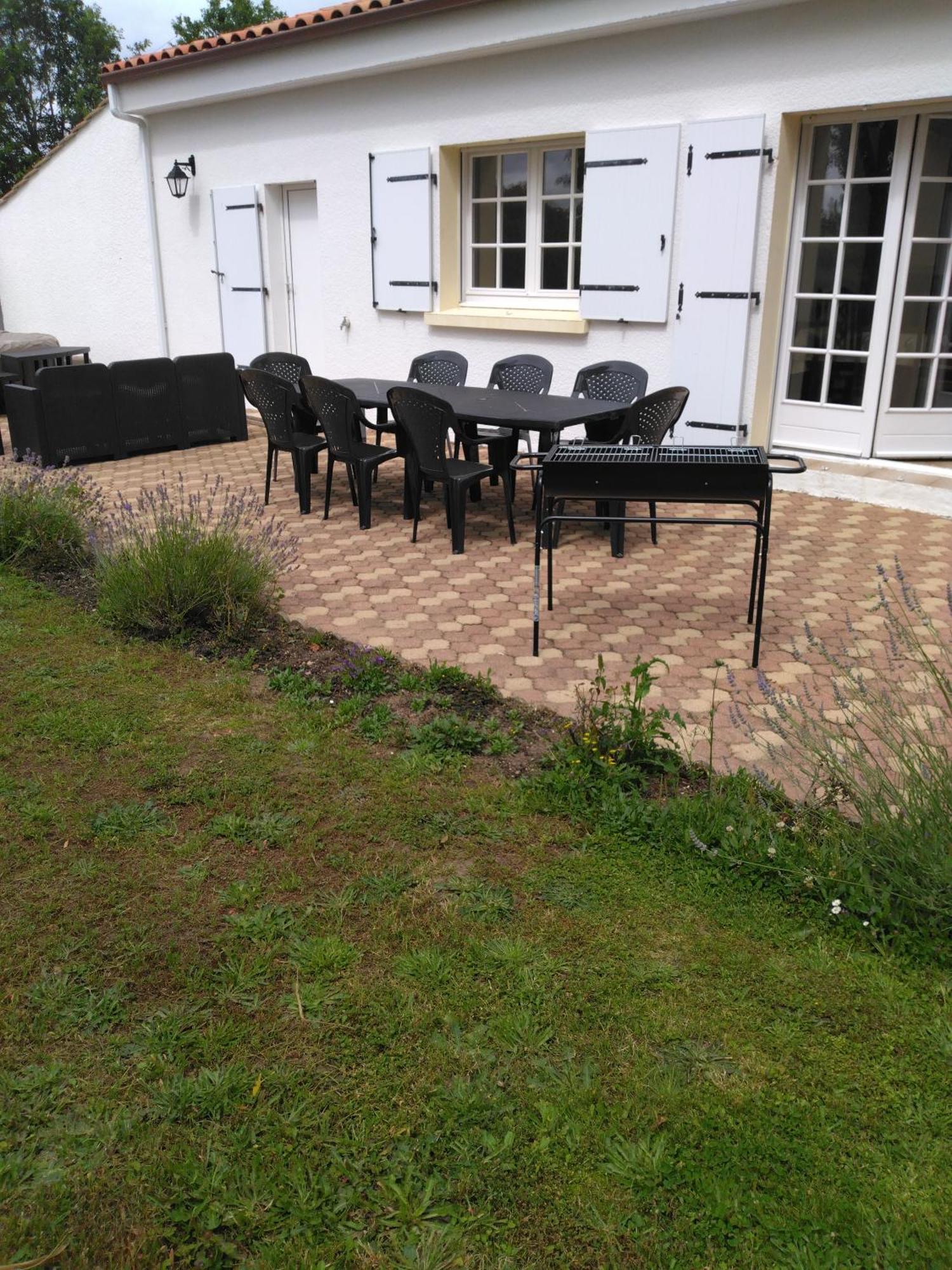 Familly Villa Avrillé Exteriör bild